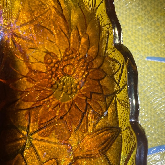 Vintage Indiana Glass Co. Marigold Carnival Glass Serving Dish - Picture 8 of 9